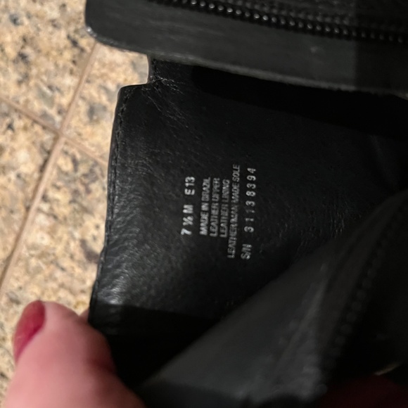 Tory Burch boots - Picture 4 of 7